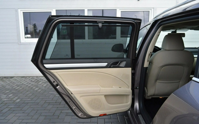 Skoda Superb cena 31000 przebieg: 226000, rok produkcji 2011 z Hrubieszów małe 781